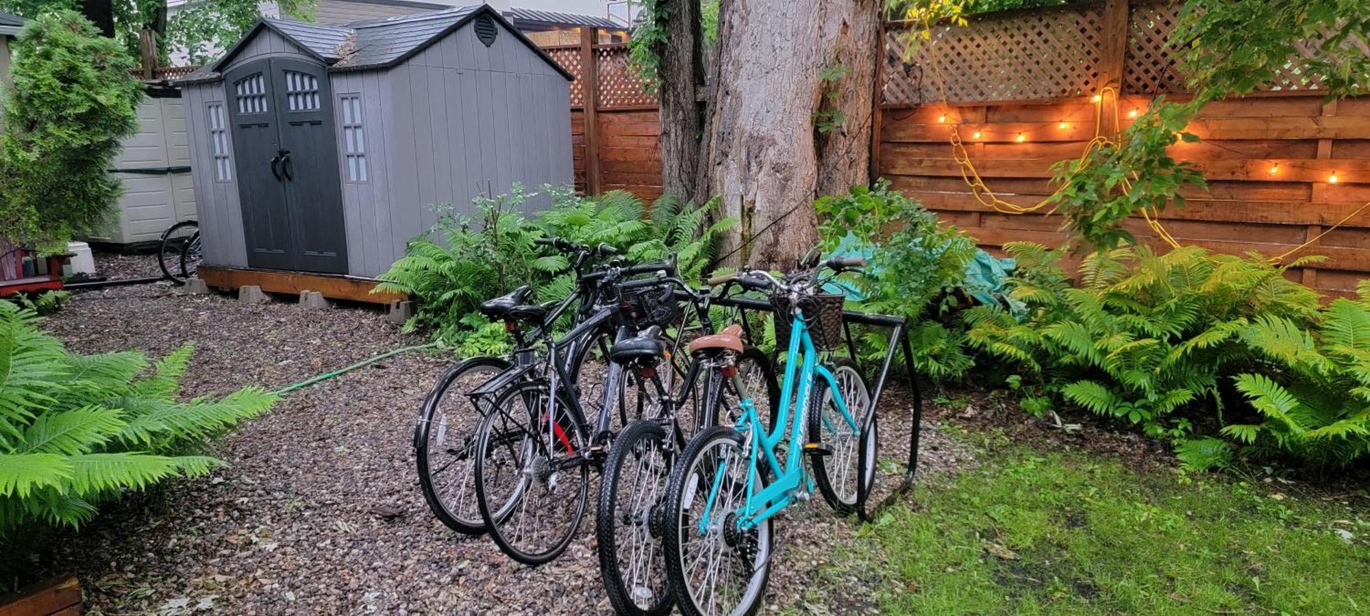 Kokomo Inn Bed And Breakfast Ottawa-Gatineau'S Only Tropical Riverfront B&B On The National Capital Cycling Pathway Route Verte #1 - For Adults Only - Chambre D'Hotes Tropical Aux Berges Des Outaouais Bnb #17542O מראה חיצוני תמונה