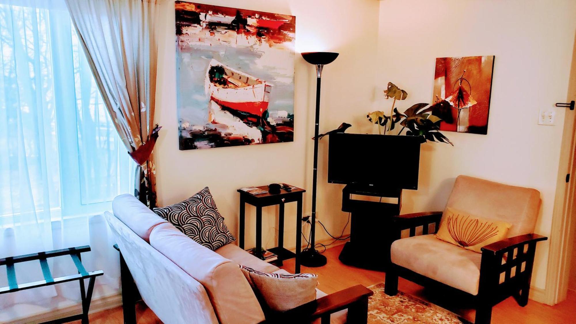 Kokomo Inn Bed And Breakfast Ottawa-Gatineau'S Only Tropical Riverfront B&B On The National Capital Cycling Pathway Route Verte #1 - For Adults Only - Chambre D'Hotes Tropical Aux Berges Des Outaouais Bnb #17542O מראה חיצוני תמונה