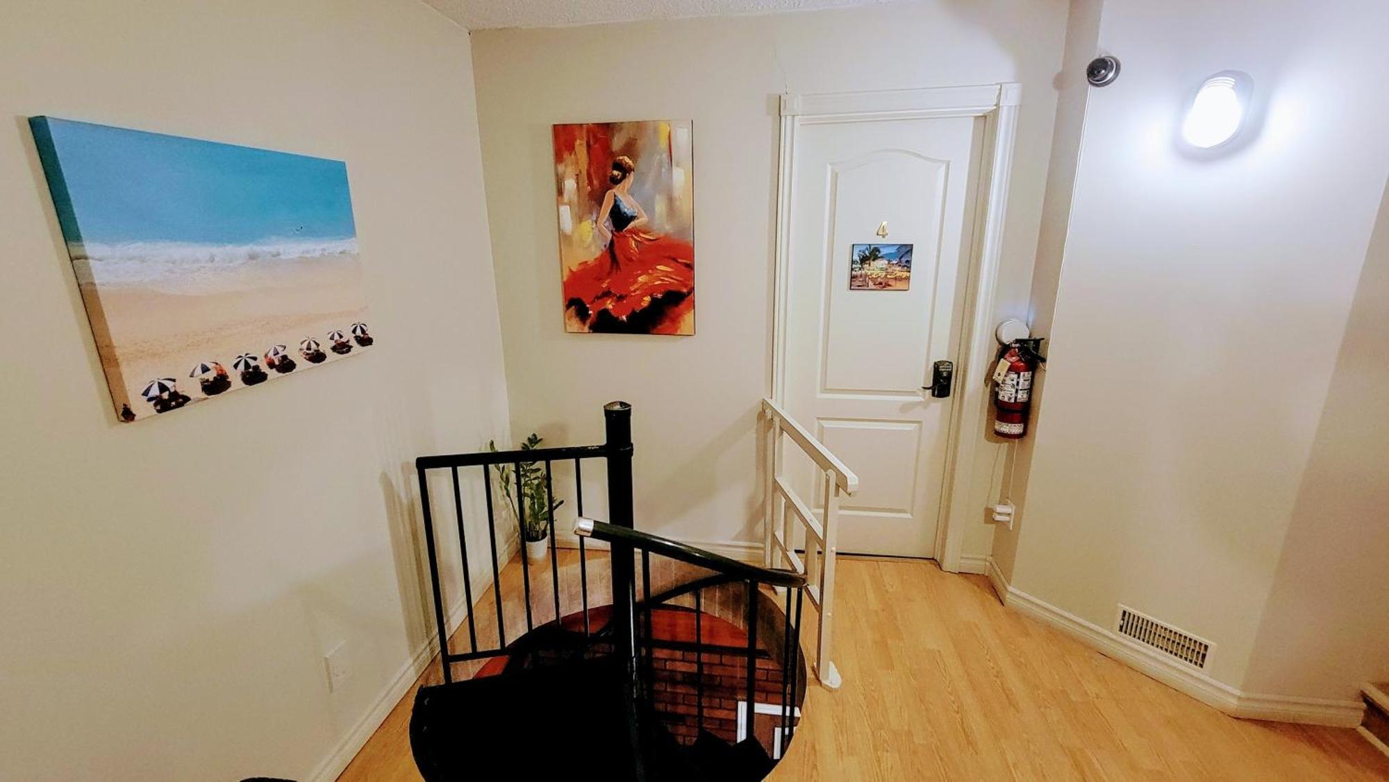 Kokomo Inn Bed And Breakfast Ottawa-Gatineau'S Only Tropical Riverfront B&B On The National Capital Cycling Pathway Route Verte #1 - For Adults Only - Chambre D'Hotes Tropical Aux Berges Des Outaouais Bnb #17542O חדר תמונה